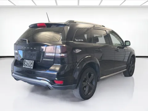 More photos of 2019 Dodge Journey Crossroad at KarGenie, CA