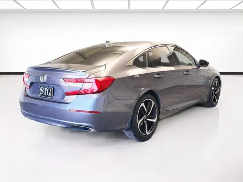 More photos of 2018 Honda Accord Sedan Sport at KarGenie, CA