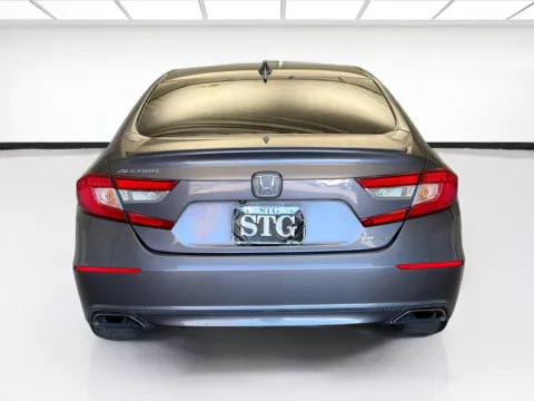 More photos of 2018 Honda Accord Sedan Sport at KarGenie, CA