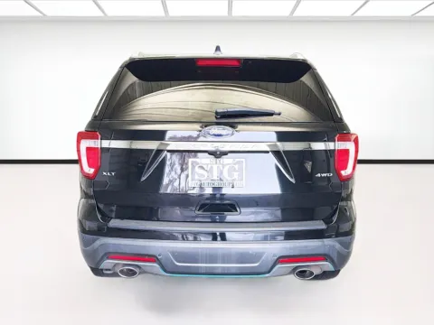 More photos of 2018 Ford Explorer XLT at KarGenie, CA