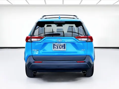 More photos of 2019 Toyota RAV4 XLE at KarGenie, CA