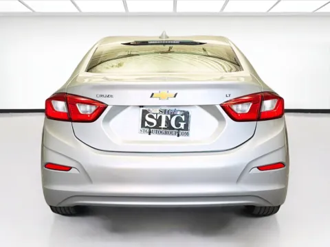 More photos of 2018 Chevrolet Cruze LT at KarGenie, CA