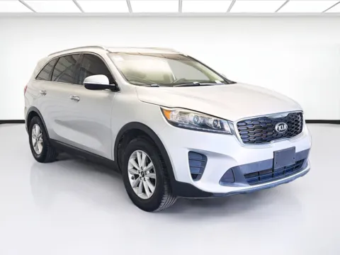 Another view of 2019 Kia Sorento LX for sale in Montclair, CA at KarGenie