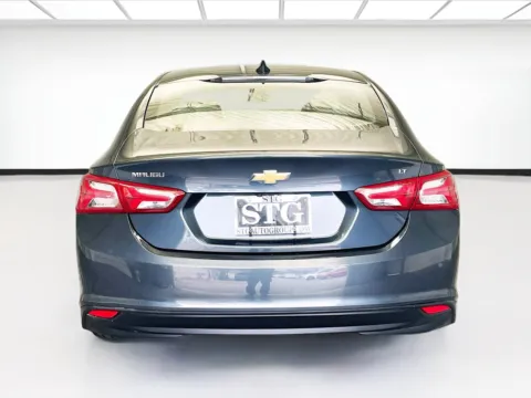 More photos of 2021 Chevrolet Malibu LT at KarGenie, CA