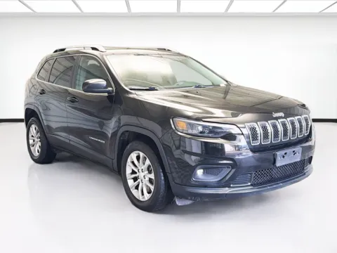 Another view of 2019 Jeep Cherokee Latitude for sale in Montclair, CA at KarGenie