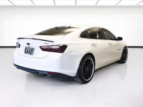 More photos of 2016 Chevrolet Malibu Premier at KarGenie, CA