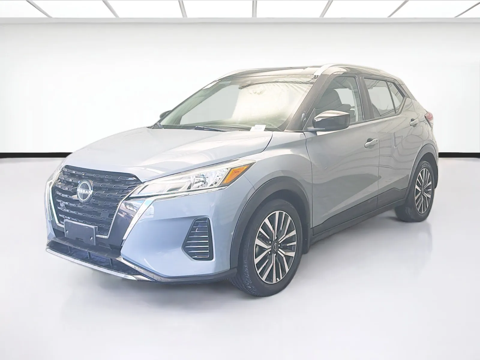 Black 2022 Nissan Kicks SV for sale in Montclair, CA