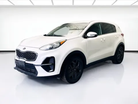 White 2022 Kia Sportage LX for sale in Montclair, CA