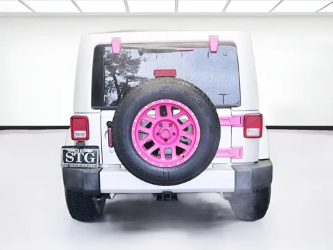 More photos of 2012 Jeep Wrangler Unlimited Unlimited Sahara at KarGenie, CA