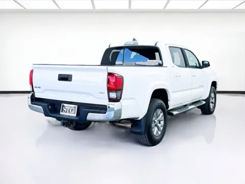 More photos of 2019 Toyota Tacoma TRD Off-Road V6 at KarGenie, CA