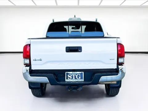 More photos of 2019 Toyota Tacoma TRD Off-Road V6 at KarGenie, CA