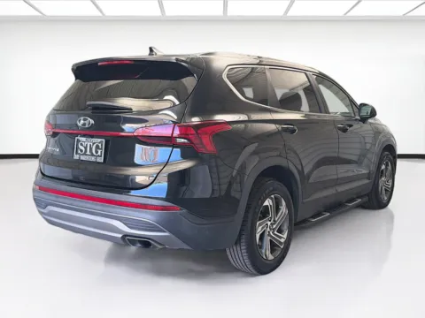 More photos of 2021 Hyundai Santa Fe SE at KarGenie, CA