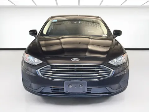 Photos of 2019 Ford Fusion SE for sale in Montclair, CA at KarGenie