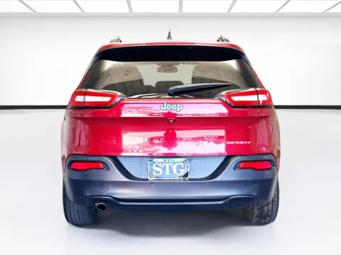 More photos of 2017 Jeep Cherokee Sport at KarGenie, CA