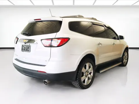 More photos of 2017 Chevrolet Traverse LT at KarGenie, CA