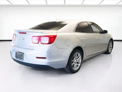 More photos of 2015 Chevrolet Malibu LT at KarGenie, CA