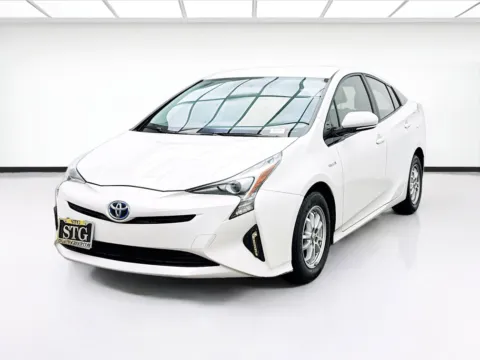White 2016 Toyota Prius Four for sale in Montclair, CA