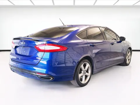 More photos of 2015 Ford Fusion SE at KarGenie, CA