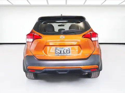 More photos of 2019 Nissan Kicks SR at KarGenie, CA