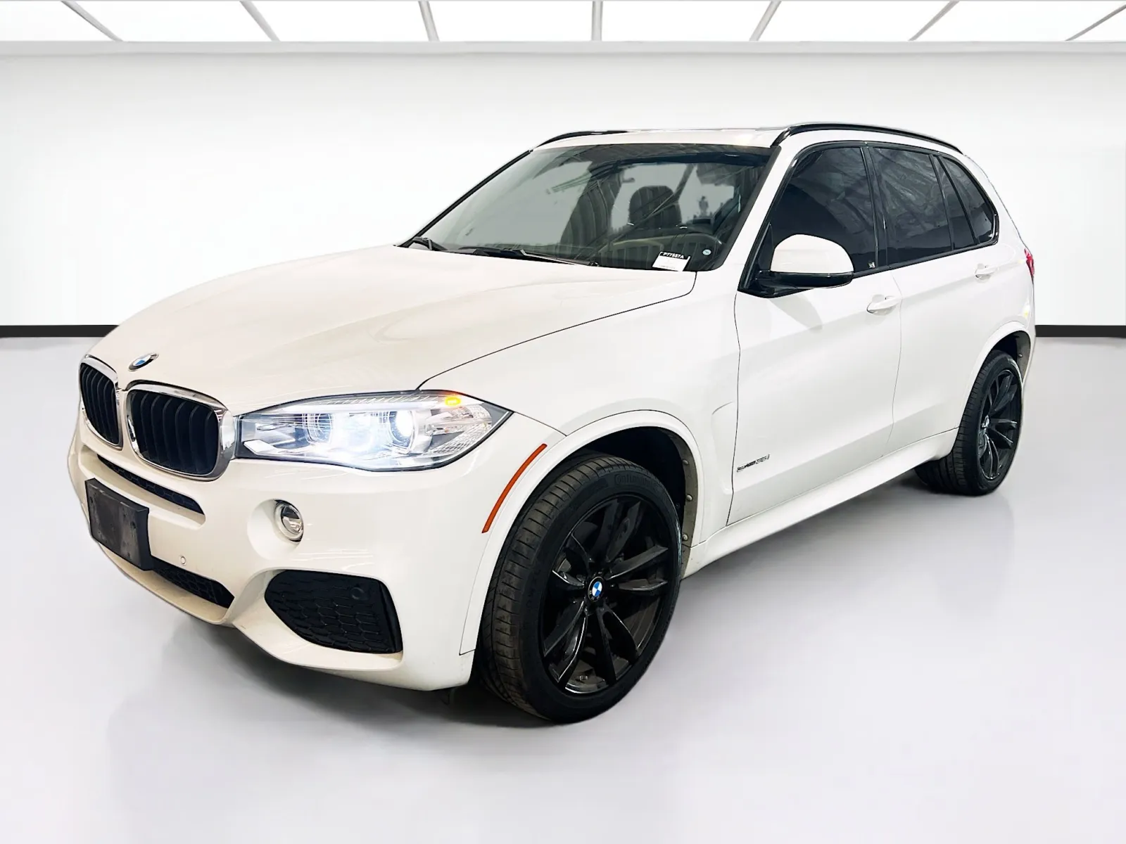 White 2018 BMW X5 sDrive35i for sale in Montclair, CA