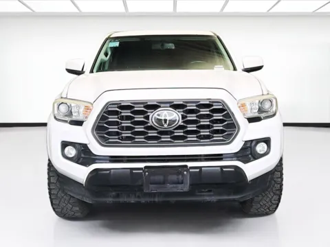 Photos of 2017 Toyota Tacoma SR5 for sale in Montclair, CA at KarGenie