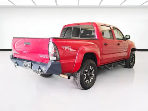 More photos of 2007 Toyota Tacoma PreRunner at KarGenie, CA