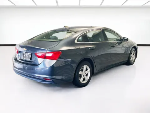 More photos of 2020 Chevrolet Malibu LS at KarGenie, CA