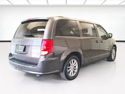 More photos of 2020 Dodge Grand Caravan SXT at KarGenie, CA
