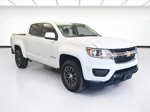 Another view of 2020 Chevrolet Colorado 4WD LT for sale in Montclair, CA at KarGenie