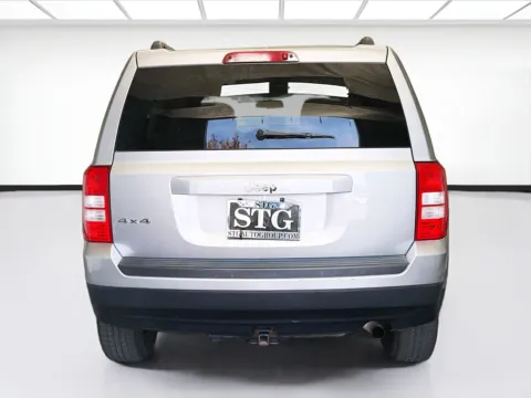 More photos of 2014 Jeep Patriot Sport at KarGenie, CA