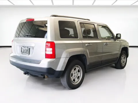 More photos of 2014 Jeep Patriot Sport at KarGenie, CA