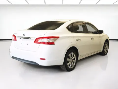 More photos of 2015 Nissan Sentra SV at KarGenie, CA