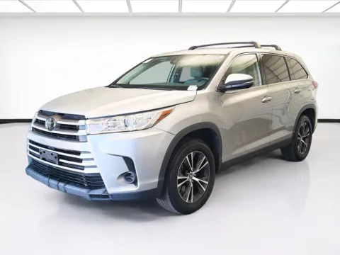 Silver 2019 Toyota Highlander LE for sale in Montclair, CA