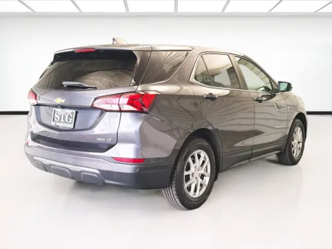 More photos of 2022 Chevrolet Equinox LT at KarGenie, CA