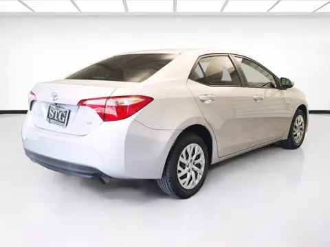 More photos of 2018 Toyota Corolla LE at KarGenie, CA