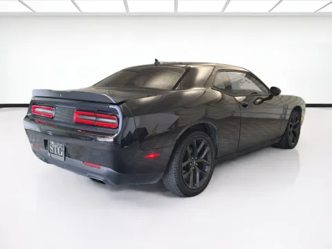 More photos of 2021 Dodge Challenger SXT at KarGenie, CA