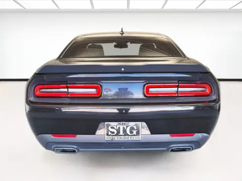 More photos of 2021 Dodge Challenger SXT at KarGenie, CA