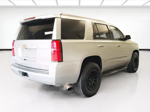 More photos of 2015 Chevrolet Tahoe LT at KarGenie, CA