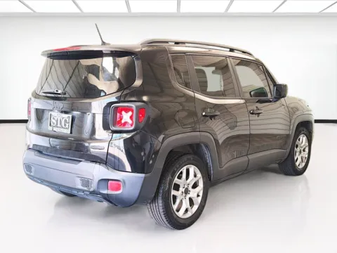 More photos of 2016 Jeep Renegade Latitude at KarGenie, CA