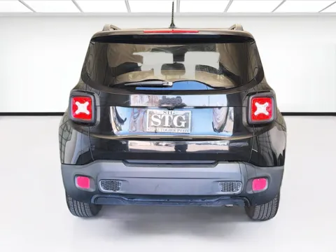 More photos of 2016 Jeep Renegade Latitude at KarGenie, CA