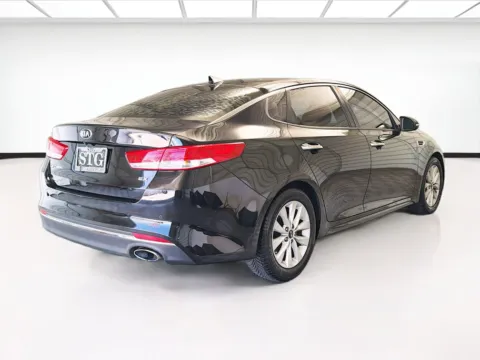 More photos of 2016 Kia Optima EX at KarGenie, CA