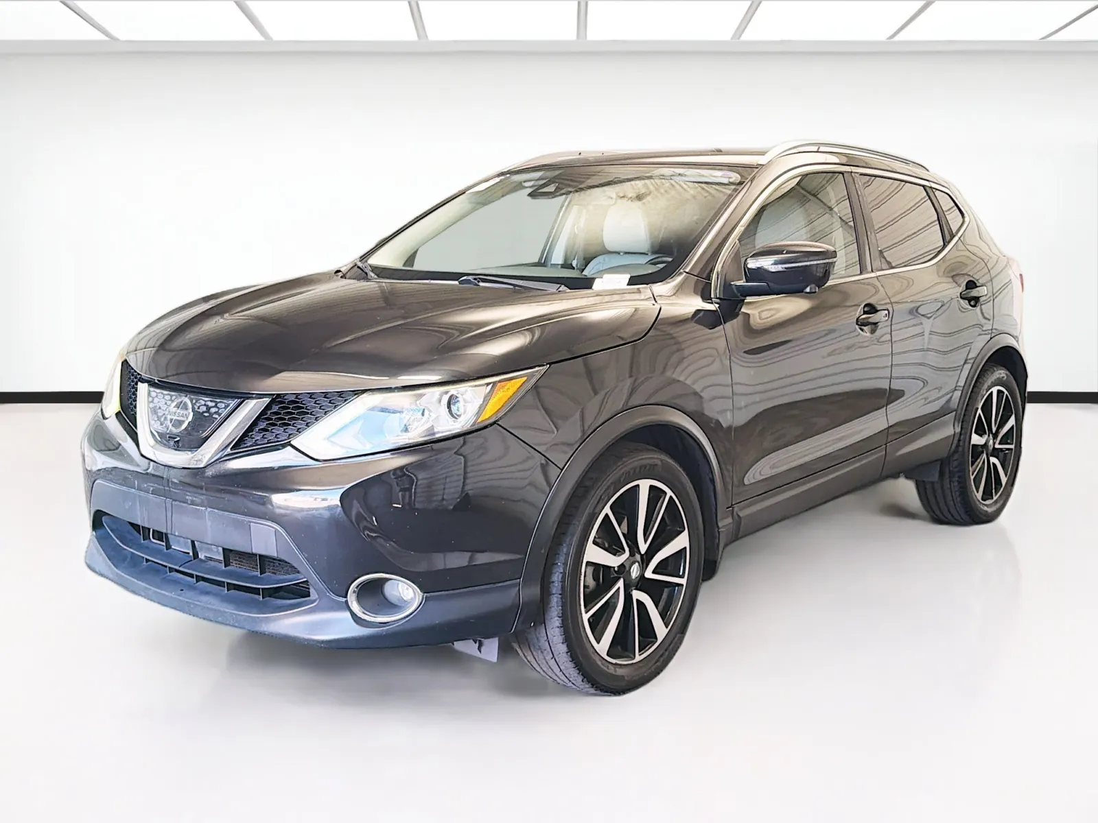 Black 2017 Nissan Rogue Sport SL for sale in Montclair, CA