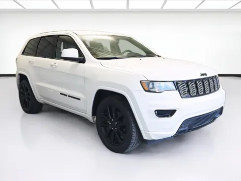 Another view of 2018 Jeep Grand Cherokee Altitude for sale in Montclair, CA at KarGenie