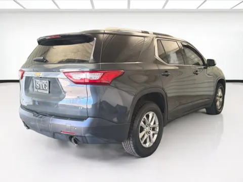 More photos of 2018 Chevrolet Traverse LT Cloth at KarGenie, CA