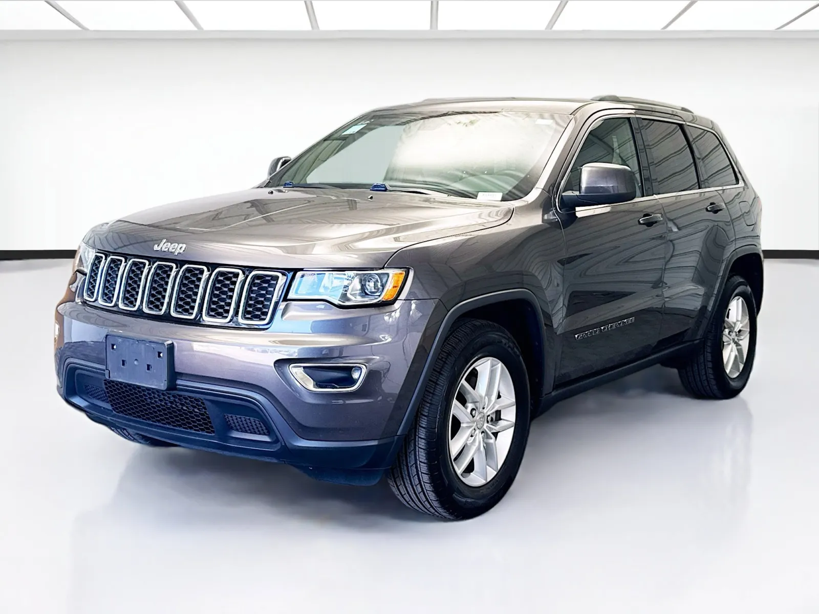 Gray 2017 Jeep Grand Cherokee Laredo for sale in Fontana, CA