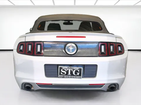 More photos of 2014 Ford Mustang V6 Premium at KarGenie, CA