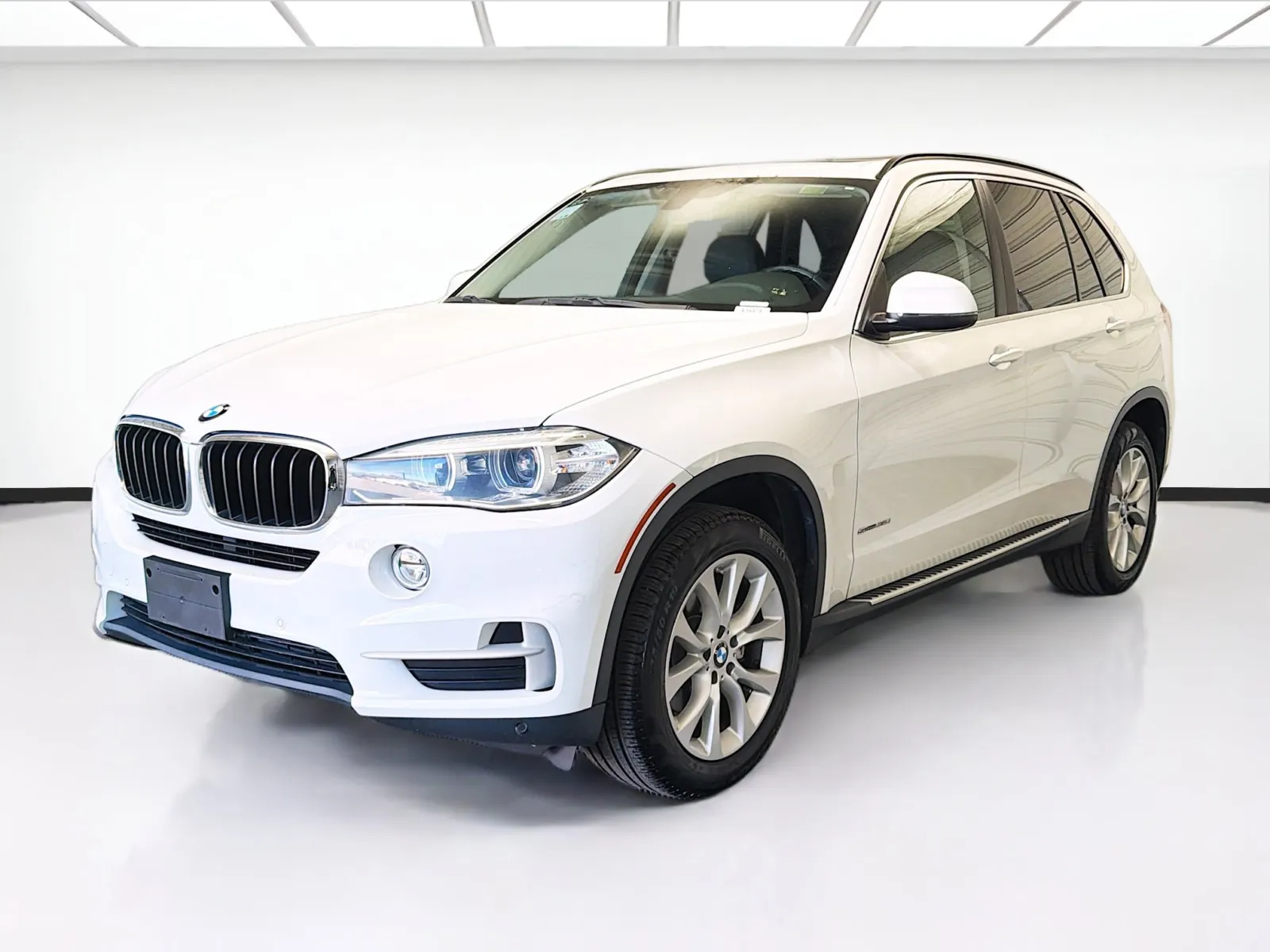 White 2016 BMW X5 sDrive35i for sale in Montclair, CA