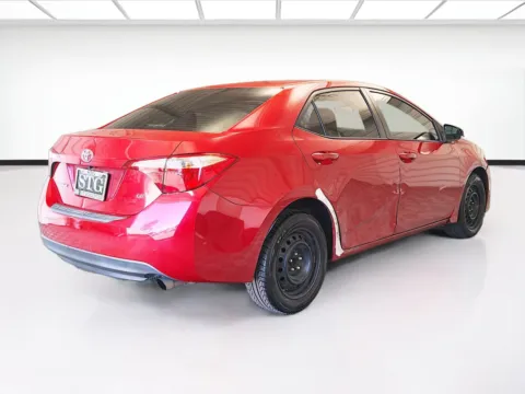 More photos of 2018 Toyota Corolla LE at KarGenie, CA