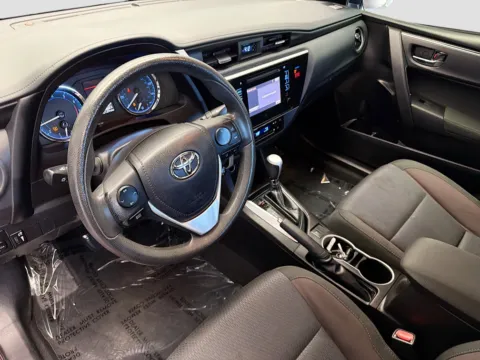 More photos of 2018 Toyota Corolla LE at KarGenie, CA