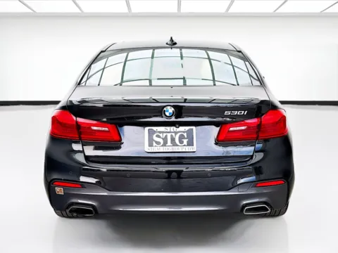 More photos of 2018 BMW 5 Series 530i at KarGenie, CA